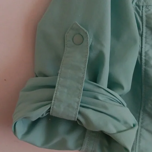 L. L. BEAN TOP - Picture 7 of 7